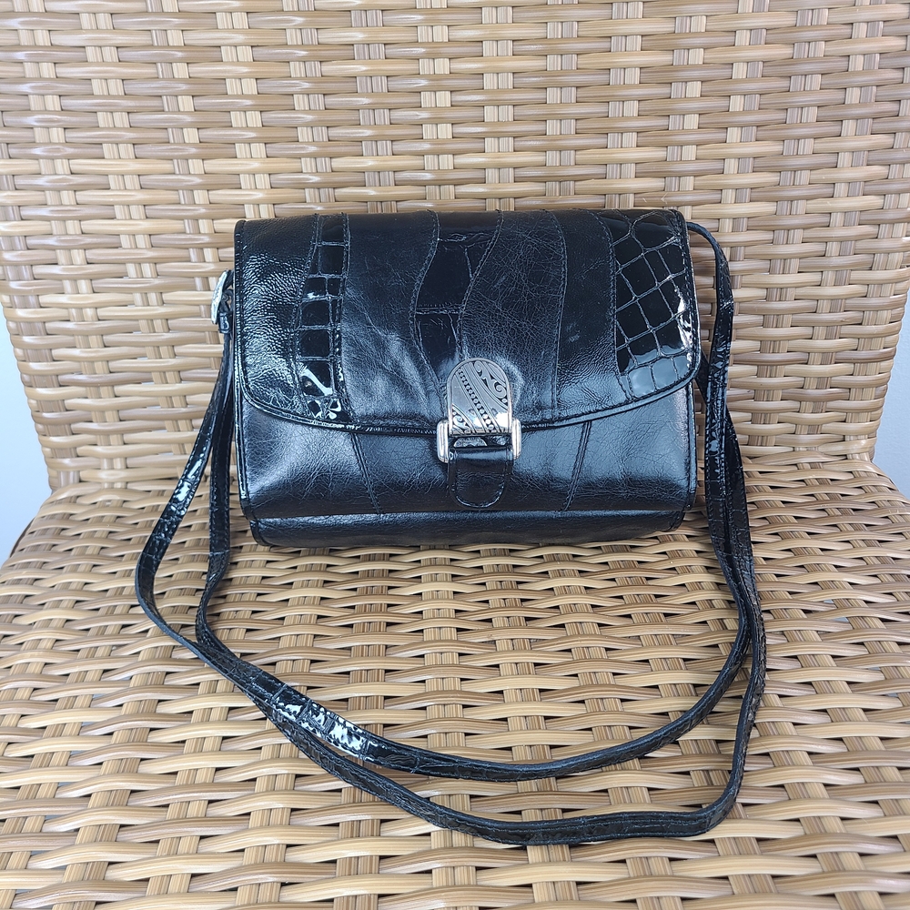 Brighton Black Leather Organizer Crossbody Bag Wallet Silver Buckle Accent Heart